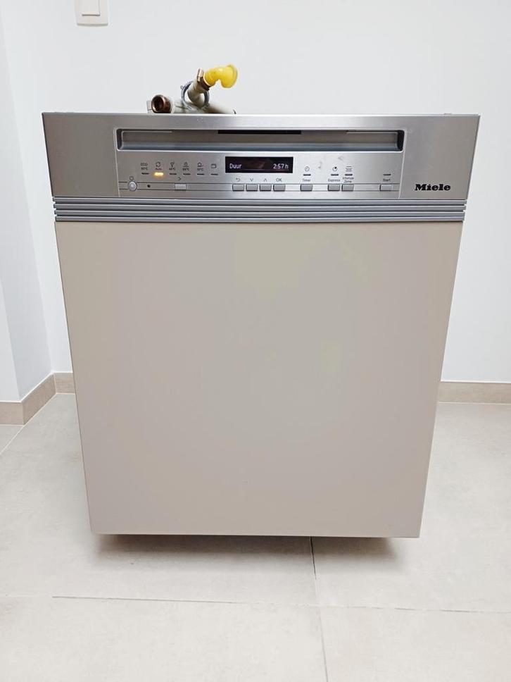 Miele geïntegreerde vaatwasser – A+++ ,
jaar 2021, Electroménager, Lave-vaisselle, Comme neuf, Encastré, Moins de 10 litres, Classe énergétique A ou plus économe