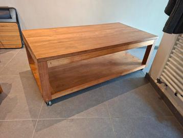massief houten tafel teakhout  beschikbaar voor biedingen