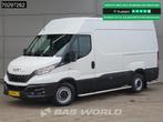 Iveco Daily 35S14 Automaat L2H2 3,5t Trekhaak Airco Cruise S, Auto's, Automaat, Stof, Gebruikt, Iveco