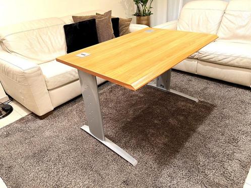 Bureau 120 x 80 van Bruneau, Huis en Inrichting, Bureaus, Gebruikt, Bureau, Ophalen