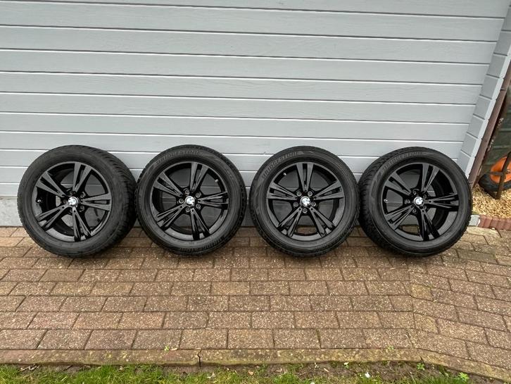 BMW originele winter wielset 17 inch, Auto-onderdelen, Banden en Velgen, Banden en Velgen, Winterbanden, 17 inch, 225 mm, Personenwagen