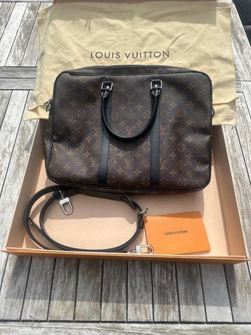 Louis vuitton porte document voyage PM