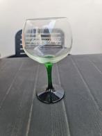 Gin glas op groene voet : Tanqueray Copa Glass, Verzamelen, Ophalen of Verzenden, Zo goed als nieuw