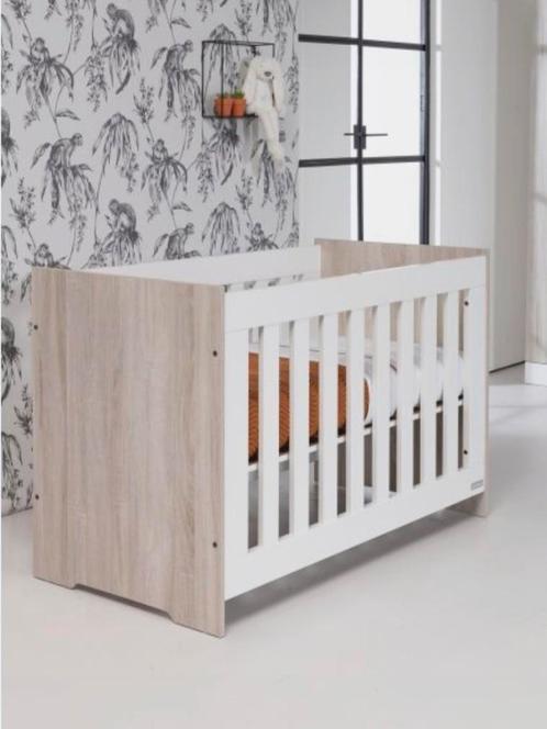 Kinderkamer Bed +commode/kast., Kinderen en Baby's, Kinderkamer | Complete kinderkamers, Zo goed als nieuw, Ophalen
