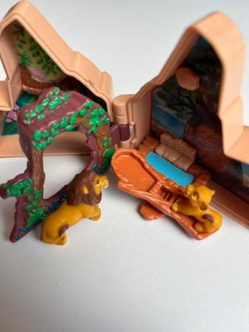 Vintage Disney Lion King Pocket beschikbaar voor biedingen