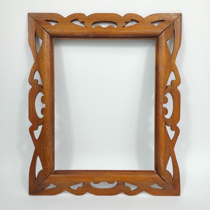 Gebeeldhouwd houten frame uit 1940, Huis en Inrichting, Woonaccessoires | Lijsten, Gebruikt, Minder dan 50 cm, Minder dan 50 cm