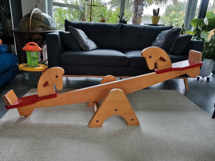 beukenhouten wipwap voor binnenhuis, met paardjes, Kinderen en Baby's, Speelgoed | Hobbelfiguren, Gebruikt, Ophalen of Verzenden