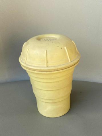 Vintage beker /shaker/Hand mixer beschikbaar voor biedingen