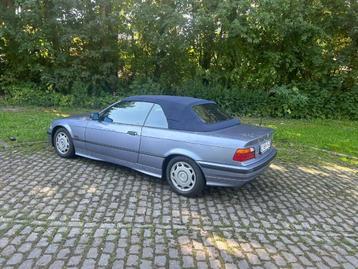 BMW 318 i, Autos, Argent ou Gris, Achat, Cabriolet, Boîte manuelle