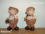 2 beeldjes boertjes, Ophalen