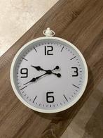 Wandklok landelijke stijl, Huis en Inrichting, Ophalen of Verzenden, Zo goed als nieuw, Analoog, Wandklok