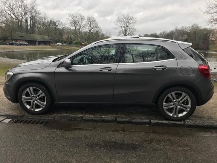 Beige lederen geluidssysteem voor panoramadak, Auto's, Mercedes-Benz, Particulier, GLA, ABS, Achteruitrijcamera, Adaptieve lichten