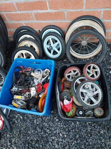 Tekoop lootje gebruikte fiets en step onderdelen, Enlèvement, Utilisé