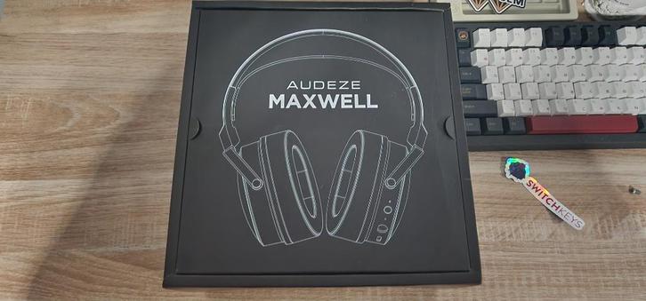 audeze maxwell (playstation) + wc freeze pad + capra strap, Audio, Tv en Foto, Hoofdtelefoons, Zo goed als nieuw, Over oor (circumaural)
