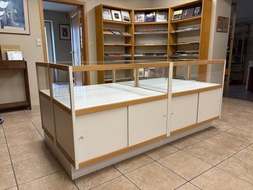 Vitrinekast Kewlox, Huis en Inrichting, Kasten | Overige, Gebruikt, Ophalen