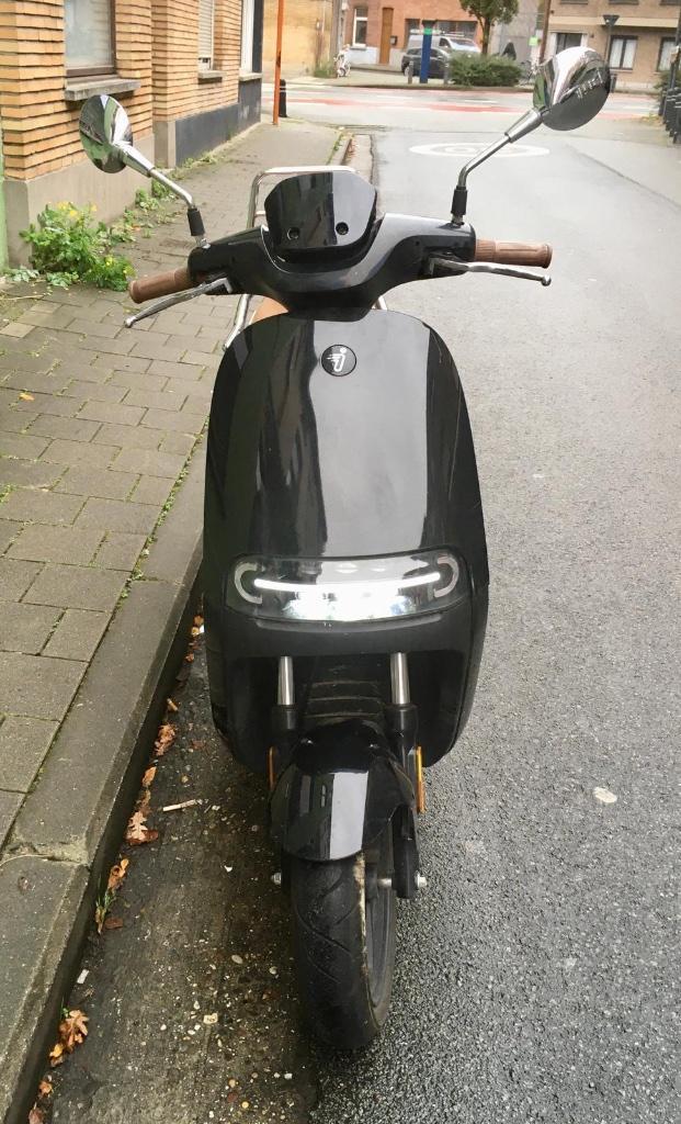 E-scooter Segway Ninebot E125S, Fietsen en Brommers, Scooters | Overige merken, Gebruikt, Klasse B (45 km/u), Elektrisch, Ophalen