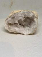 Bergkristal geode edelsteen, Collections, Minéraux & Fossiles, Enlèvement ou Envoi