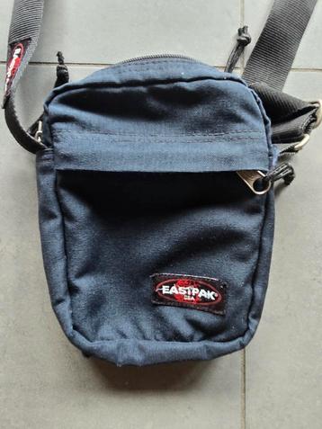 Eastpak  blue beschikbaar voor biedingen
