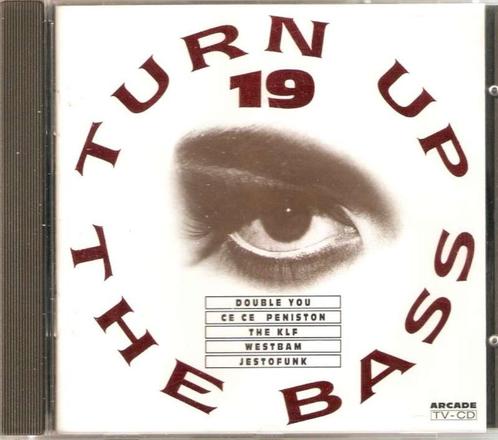 CD Turn up the bass vol 19, Cd's en Dvd's, Cd's | Dance en House, Zo goed als nieuw, Techno of Trance, Ophalen of Verzenden