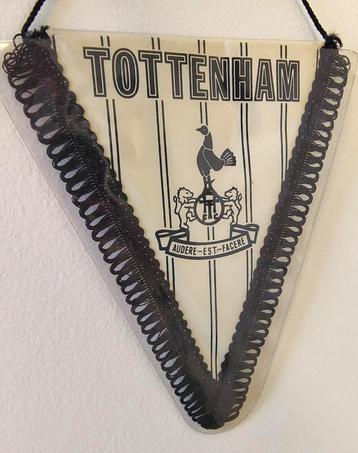 Tottenham Hotspur the spurs 1980s fantastisch vintage vlagje beschikbaar voor biedingen