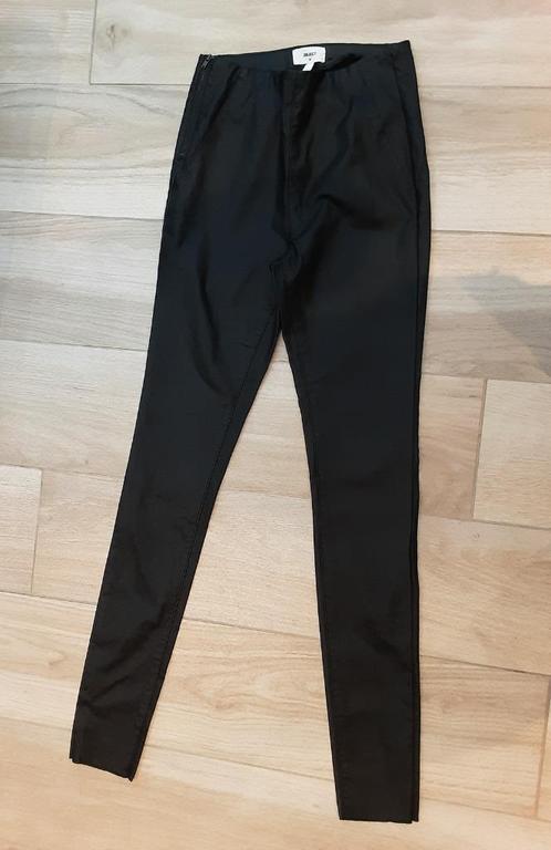 Zwarte dames lange broek maat 40 *Object* Hele goede staat, Kleding | Dames, Broeken en Pantalons, Zo goed als nieuw, Maat 38/40 (M)