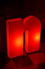 grande lampe lettre N, Enlèvement