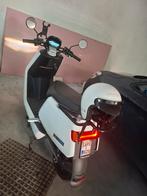 Luister naar Niu Sport, Fietsen en Brommers, Ophalen of Verzenden, Zo goed als nieuw, Elektrisch