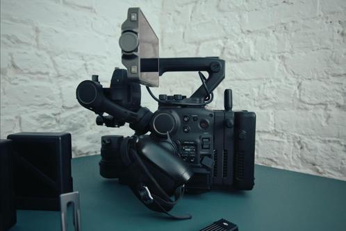 DJI 4D 8K combo pack + 2 extra batterijen, Audio, Tv en Foto, Professionele apparaten, Zo goed als nieuw, Video, Ophalen of Verzenden
