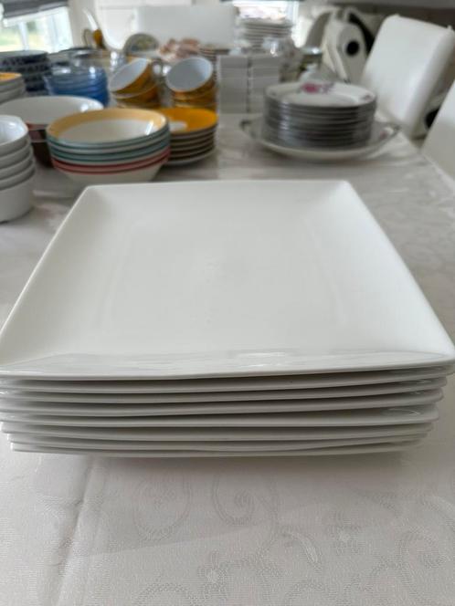 8 assiettes carrées Yong Squito 25,5 cm – comme neuves, Huis en Inrichting, Keuken | Servies, Zo goed als nieuw, Porselein, Ophalen