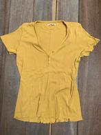 Levi’s t-shirt L girl  couleur moutarde, jaune, ocre,, Jaune, Levi's, Manches courtes, Porté