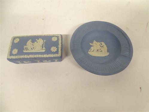 A5691 - Wedgewood Asbak en doosje, Antiek en Kunst, Antiek | Porselein, Ophalen of Verzenden