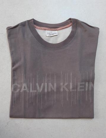 Calvin Klein grijs T-shirt voor heren, maat S beschikbaar voor biedingen
