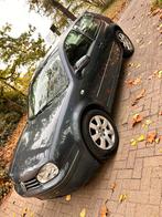 Vw Golf 4 TDI, Auto's, Volkswagen, Voorwielaandrijving, Zwart, 4 cilinders, Blauw