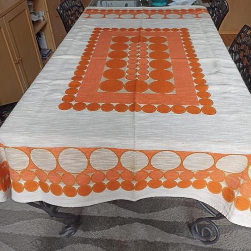 Vintage tafelkleed uit de jaren 60, Huis en Inrichting, Tafelkleden, Gebruikt, Rechthoek, Binnen, Ophalen of Verzenden