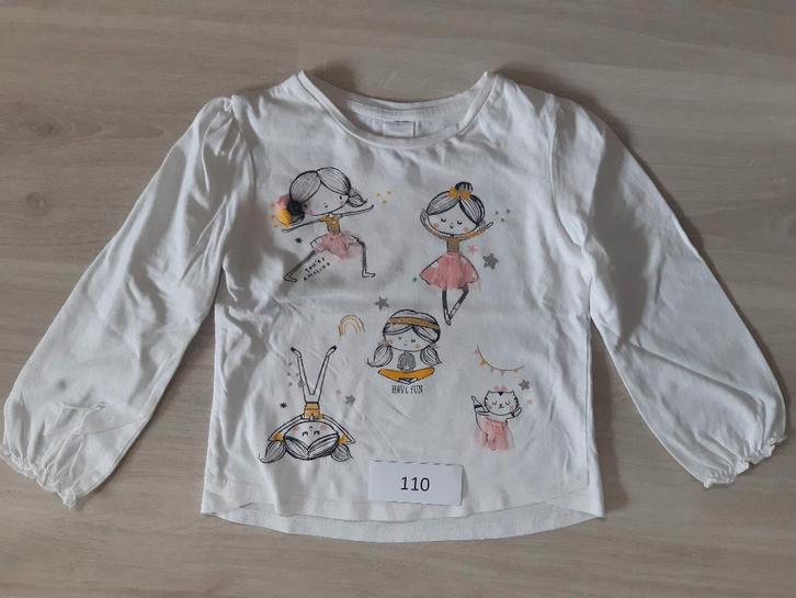 T-shirts meisje maat 110 (5 jaar), Enfants & Bébés, Vêtements enfant | Taille 110, Utilisé, Fille, Chemise ou À manches longues