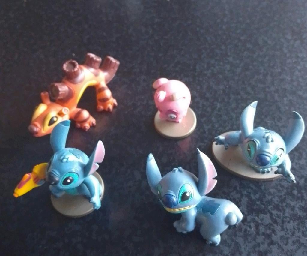Disney figurines stitch, Collections, Enlèvement, Utilisé, Statue ou Figurine