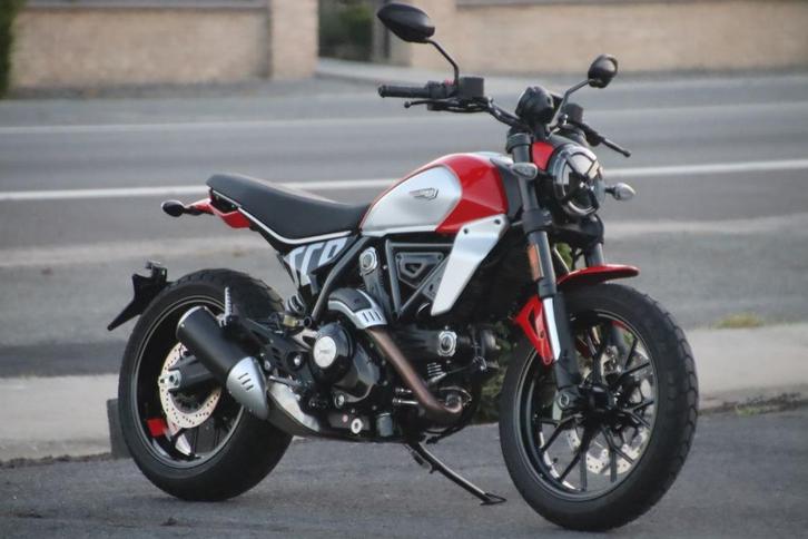 Ducati Scrambler 800, Motoren, Motoren | Ducati, Particulier, Naked bike, meer dan 35 kW, 2 cilinders, Motorrijbewijs A, ABS, LED Verlichting