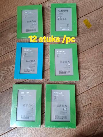 Ikea - 12 nog ingepakte kaders /12 cadres sous blister beschikbaar voor biedingen