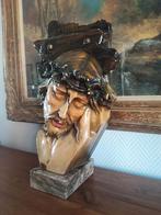 statue, buste Jésus sur socle en marbre, légèrement abimée, Enlèvement