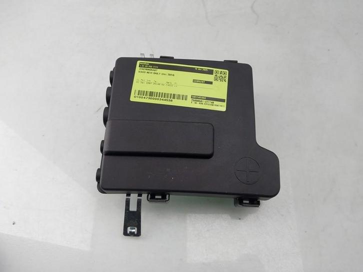 BOITIER FUSIBLES Iveco New Daily VI (|5801585968|), Autos : Pièces & Accessoires, Électronique & Câbles, Autres marques automobiles