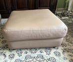 Beige lederen salonzetel met bijhorende poef te koop, Huis en Inrichting, Ophalen, 150 tot 200 cm, Tweepersoons, Zo goed als nieuw
