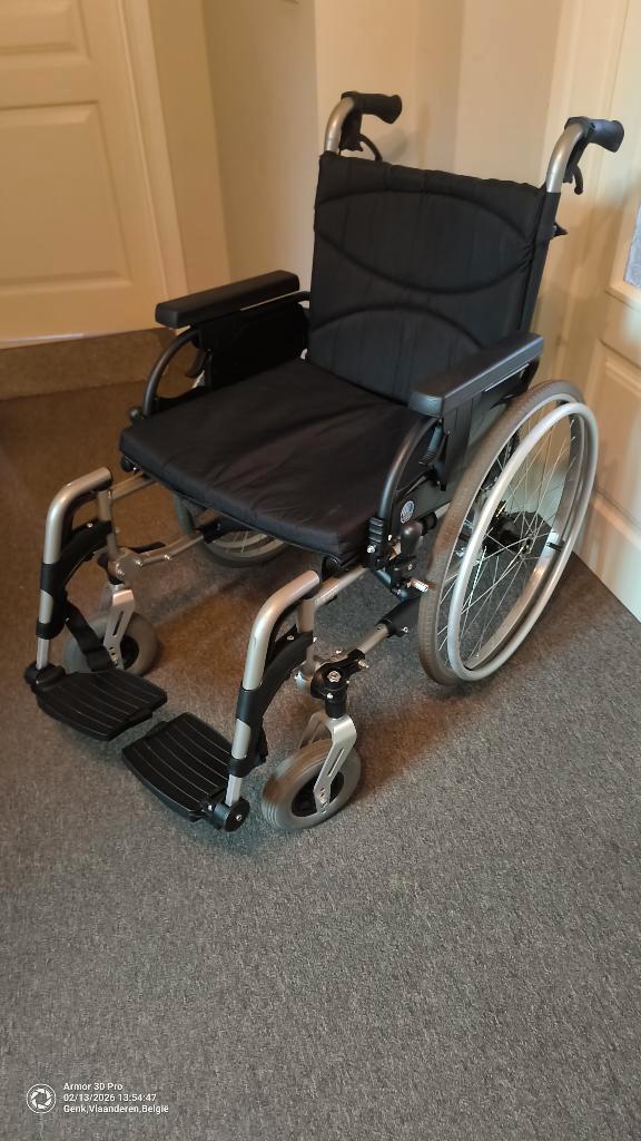 Rolstoel Vermeiren V300 opvouwbaar, in zeer goede staat, Diversen, Rolstoelen, Gebruikt, Duwrolstoel, Inklapbaar, Ophalen