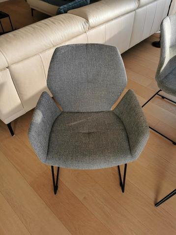 Eetkamer stoelen. Merk mobitec.  beschikbaar voor biedingen