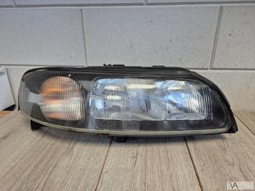 Volvo S60 V70 XC70 2000 - 2004 koplamp rechts 8662922 €30 beschikbaar voor biedingen