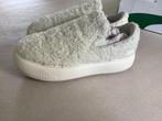 Puma slip-on teddy maat 38, Ophalen, Zo goed als nieuw