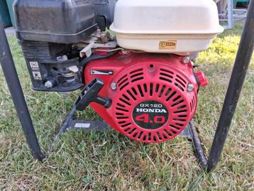 Waterpomp met Honda viertakt motor beschikbaar voor biedingen