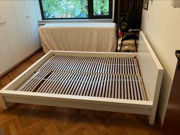 Ikea bed malm 1m60