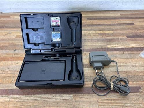A1250. Zwarte Nintendo DS Litemet case, Consoles de jeu & Jeux vidéo, Consoles de jeu | Nintendo DS, Utilisé, Enlèvement ou Envoi