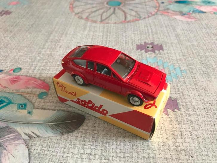 ALFA ROMEO 2000 GTV 1979 1/43 SOLIDO Neuve + Boite, Hobby & Loisirs créatifs, Voitures miniatures | 1:43, Neuf, Voiture, Solido