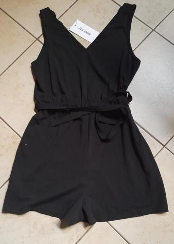 nieuw zwarte korte jumpsuit mt 38 beschikbaar voor biedingen
